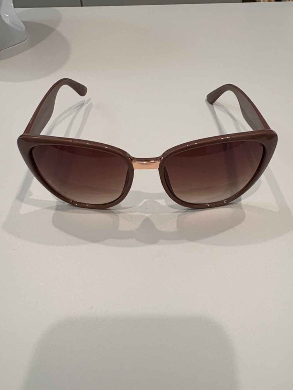 LC Lauren Conrad Brown Gradient Oversized Sunglasses with Gold Bridge